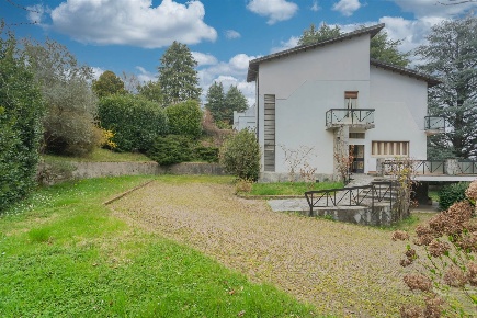 Foto Villa unifamiliare in Via Antonello da Messina 6, Inverigo Centro