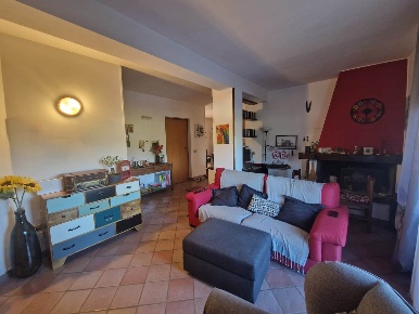 Foto Appartamento a Spoleto Colle San Tommaso, Madonna di Lugo di 80 m²