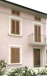 Foto Casa indipendente a Prato Cafaggio - Grignano di 200 m² con 8 locali