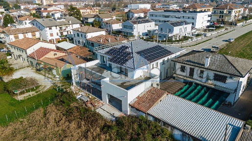 Foto Villa bifamiliare in Via Roma 118, Saonara Centro di 174 m² in vendita