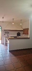 Foto Casa indipendente a Prato La Macine di 250 m² con 5 locali in vendita