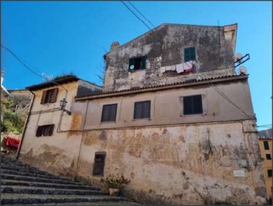Foto Appartamento in VIA A. GARIBALDI, Terracina Centro Storico di 82 m²