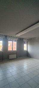 Foto Ufficio in san rocco, Calusco d'Adda di 112 m² con 3 locali in vendita