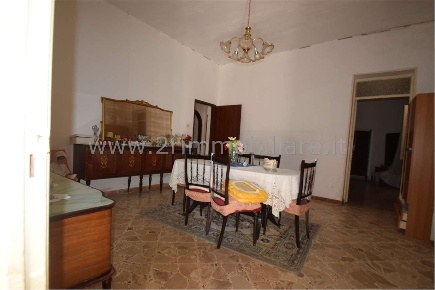 Foto Casa indipendente a Mazara del Vallo di 140 m² con 4 locali in vendita