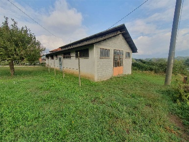 Foto Magazzino in Via Sant'Agostino 2, Avigliana Centro di 150 m²