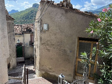 Foto Appartamento in via Rossetti 10, Farindola Porto d'Ascoli di 52 m²