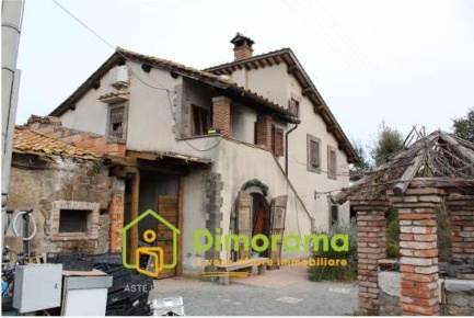 Foto Rustico in Strada Statale Cassia sud 01019 Vetralla VT Italia, Centro