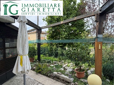 Foto Appartamento in via Marconi 22, Monticello Conte Otto Centro di 245 m²