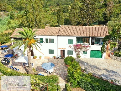 Foto Rustico in Via dei Forcioni 264, Campo nell'Elba di 270 m² in vendita