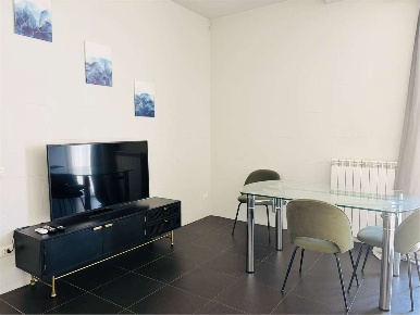 Foto Appartamento in VIA ARNOLFO DI CAMBIO, Milano Paolo Sarpi di 90 m²