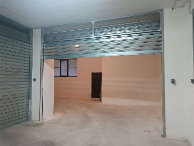 Foto Box a Bitonto di 36 m² con 1 locali in vendita