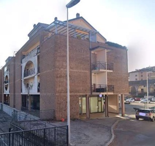 Foto Ufficio in Via Santissima Trinità, Valdagno Centro di 52 m² in vendita