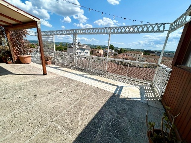 Foto Attico a Empoli Spicchio-sovigliana di 110 m² con 5 locali in vendita