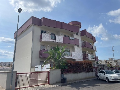 Foto Appartamento a San Giorgio Ionico di 156 m² con 4 locali in vendita
