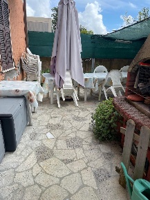 Foto Appartamento a Castelnuovo Magra Colombiera Molicciara di 150 m²