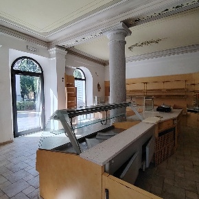 Foto Locale commerciale a Carrara Fontia, Fossola, Fossone di 80 m²