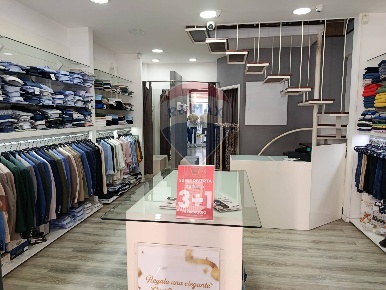 Foto Attività commerciale in CORSO VITTORIO EMANUELE, Nocera Inferiore