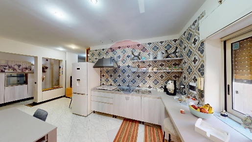 Foto Appartamento in Via Fucilari, Nocera Inferiore di 144 m² con 6 locali
