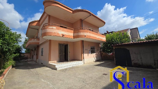 Foto Casa indipendente in VIA SALVATORE DI GIACOMO, San Tammaro di 277 m²