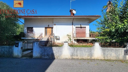 Foto Casa indipendente in terra rossa, Fogliano Redipuglia Redipuglia