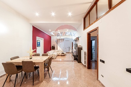 Foto Appartamento in VIA CERVINIA, Angri Centro di 170 m² con 6 locali