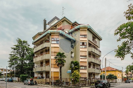 Foto Appartamento in VIA ORAZIO, Busto Arsizio Sant'Edoardo di 100 m²
