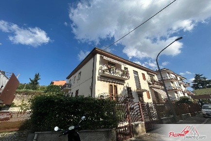 Foto Appartamento in Via Benedetto Rizzoni, Verona Quinzano di 107 m²