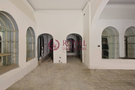 Foto Locale commerciale in Via Maggi, Livorno Cisternone di 90 m²