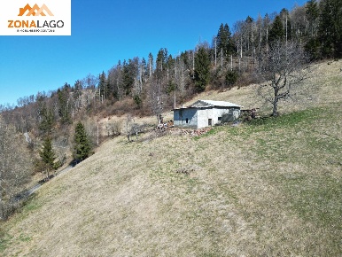 Foto Rustico in VIA PALOT, Pisogne di 250 m² con 4 locali in vendita