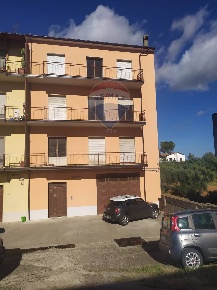 Foto Appartamento in via degli oleandri, Roggiano Gravina di 925 m²
