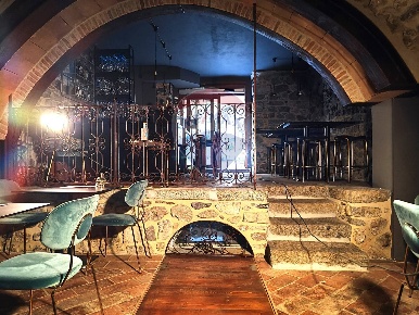 Foto Bar a Breno Centro di 75 m² con 3 locali in affitto