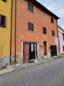 Foto Villa a schiera a Montevarchi di 105 m² con 5 locali in vendita
