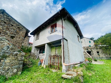 Foto Rustico in LOCALITA' TEVIGGIO, Varese Ligure di 40 m² con 2 locali