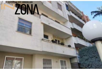 Foto Appartamento in Via dei Tigli, Cerignola Centro di 110 m² con 4 locali