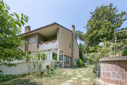 Foto Villa a schiera in via aldo palazzeschi, Roma Talenti - Monte Sacro