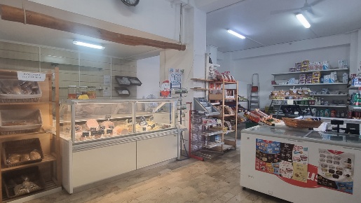 Foto Negozio in Via Risorgimento 101-103, Milazzo Centro di 83 m²