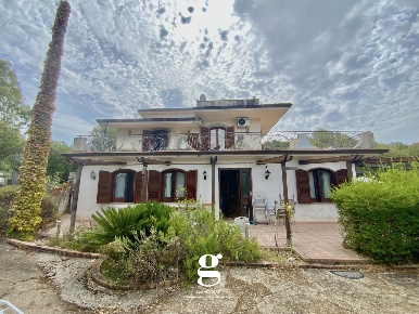 Foto Villa unifamiliare in Via degli Enotri s.n.c, Ascea di 125 m²