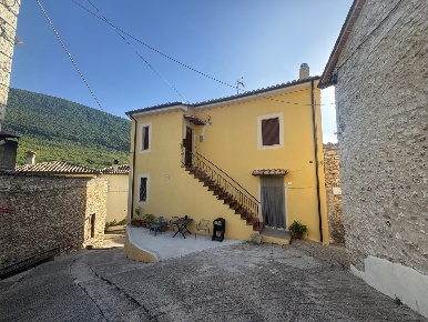 Foto Appartamento in Via Appartamento a Castellone Alto via Piana 7,