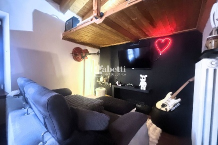 Foto Casa indipendente in Via Portici 21, Dro Centro di 158 m² con 5 locali