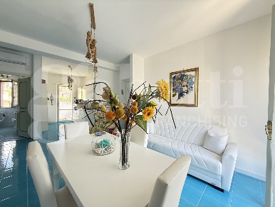 Foto Appartamento in Via Matteo Negri 33, Minturno Centro di 81 m²