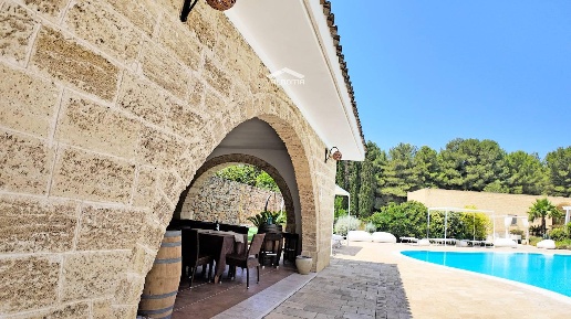 Foto Hotel a Gallipoli Via Lecce, Ospedale con 65 locali in vendita