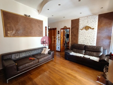 Foto Appartamento in Via Cesare Battisti 31, Livorno di 100 m² con 5 locali