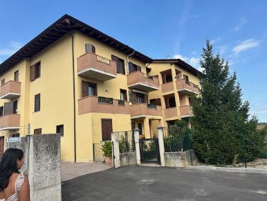 Foto Appartamento a Mirandola di 85 m² con 4 locali in vendita