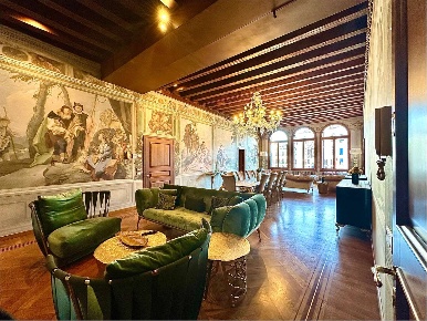 Foto Appartamento in San polo, Venezia San Polo di 350 m² con 12 locali