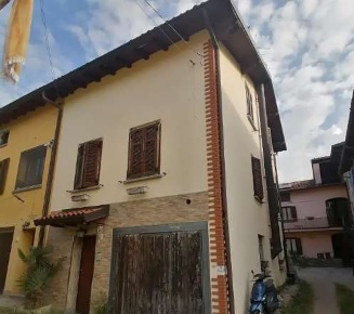 Foto Appartamento in Via Roma 67, Inverigo Centro di 128 m² con 3 locali