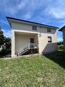 Foto Casa indipendente in Frazione Magnano, Carpaneto Piacentino di 375 m²