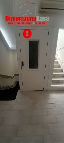 Foto Negozio in Via Variante 7 Bis, Nola Centro di 230 m² con 4 locali