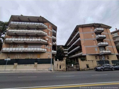 Foto Ufficio in Via di Vigna Murata 1, Roma Tintoretto di 100 m² in vendita