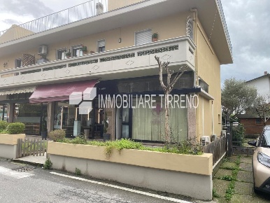 Foto Locale commerciale a Massa Rinchiostra - Quercioli di 50 m² in vendita