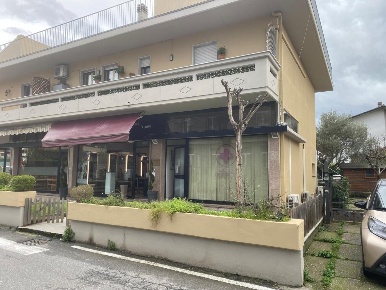 Foto Locale commerciale a Massa Rinchiostra - Quercioli di 50 m² in vendita
